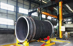 筒體埋弧自動焊接內裝襯板保護筒體