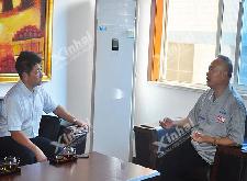 今日，膠東在線記者一行人蒞臨鑫海礦業實地參觀、采訪。鑫海礦業董事長張云龍進行了接待，對記者朋友們的到來表示衷心的歡迎，并對企業發展歷程、主營業務、技術水平、發展戰略等方面進行了詳細介紹，同時就疫情影響下，鑫海礦業如何逆全行業發展低迷之勢取得超出預期的喜人業績進行了經驗分享與交流。